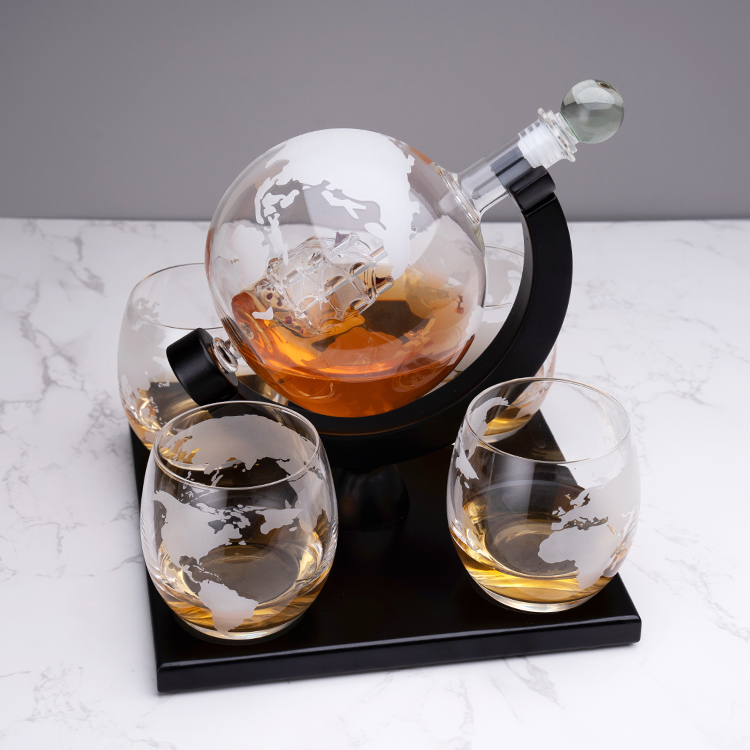 工場販売カスタム 850 ミリリットル高品質グローブ形状ガラ - Decanter Globe Set のレビューと価格