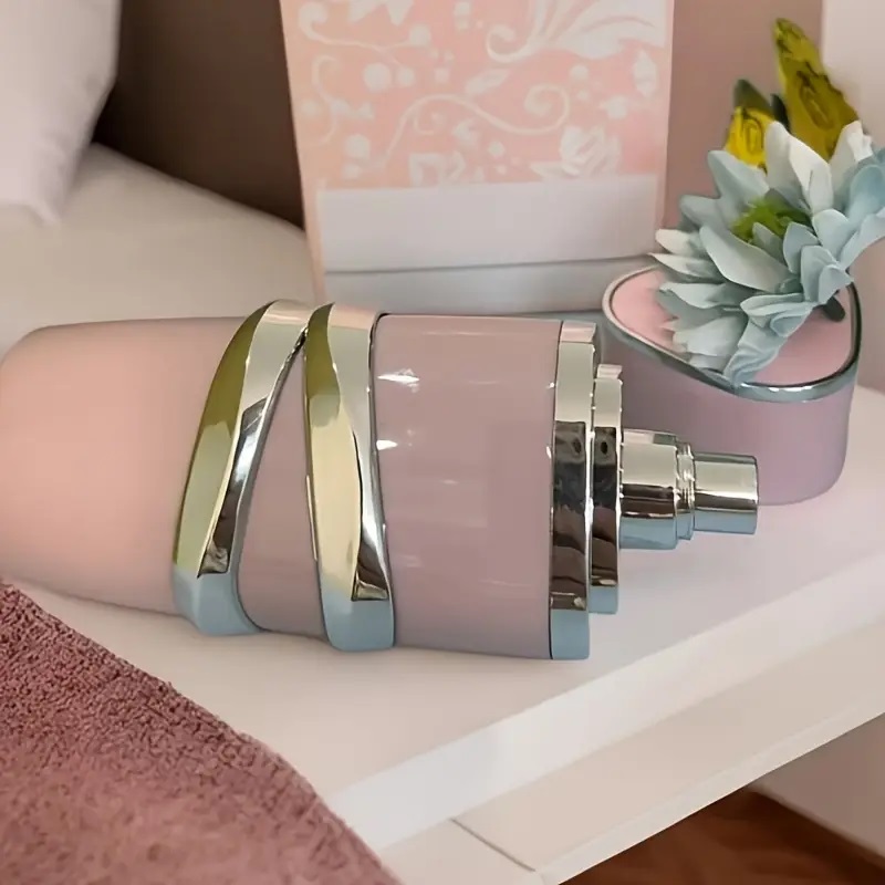 ヤラ・ヤラの香水は、優しく甘いオリエンタルな花と果実の香りで - Home Bar Accessories のレビューと価格